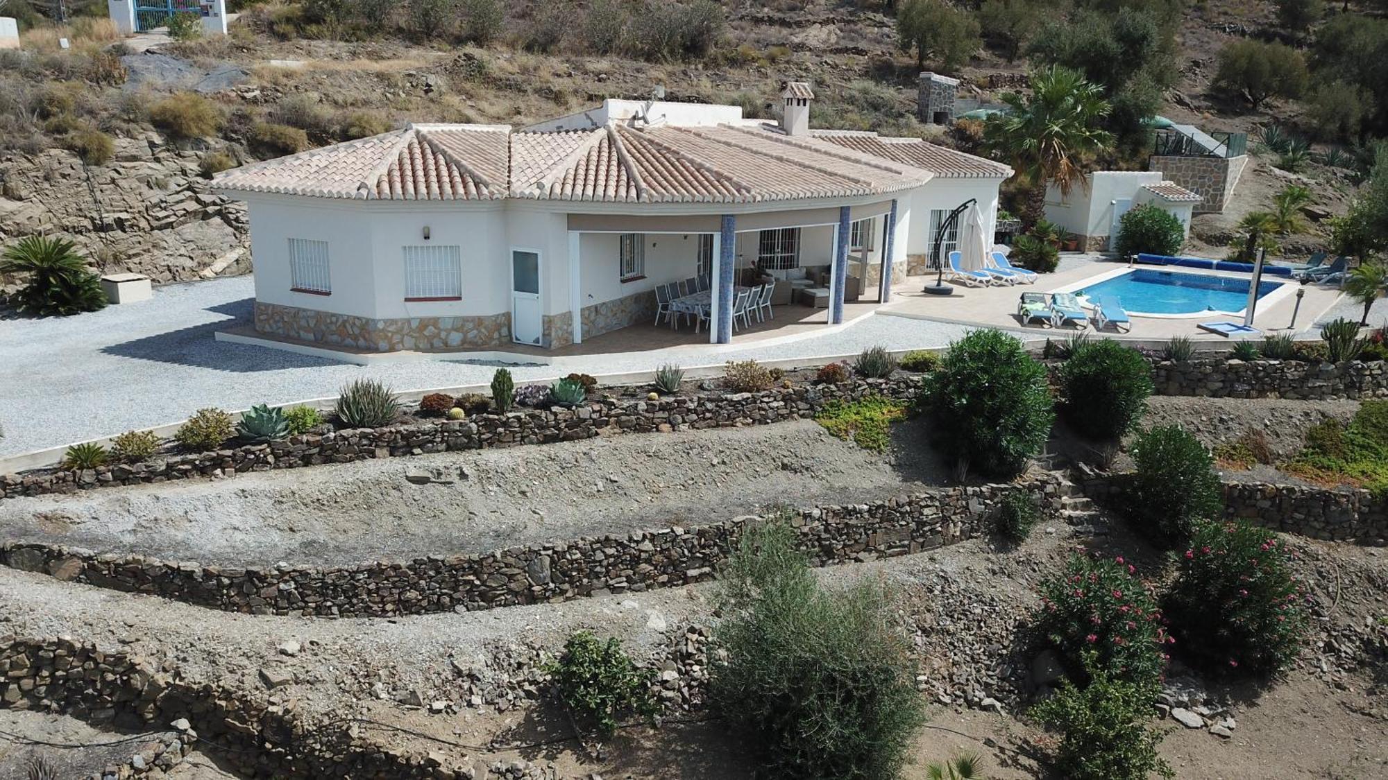 Villa Camakini With Heated Pool And Sea View 아레나스 외부 사진