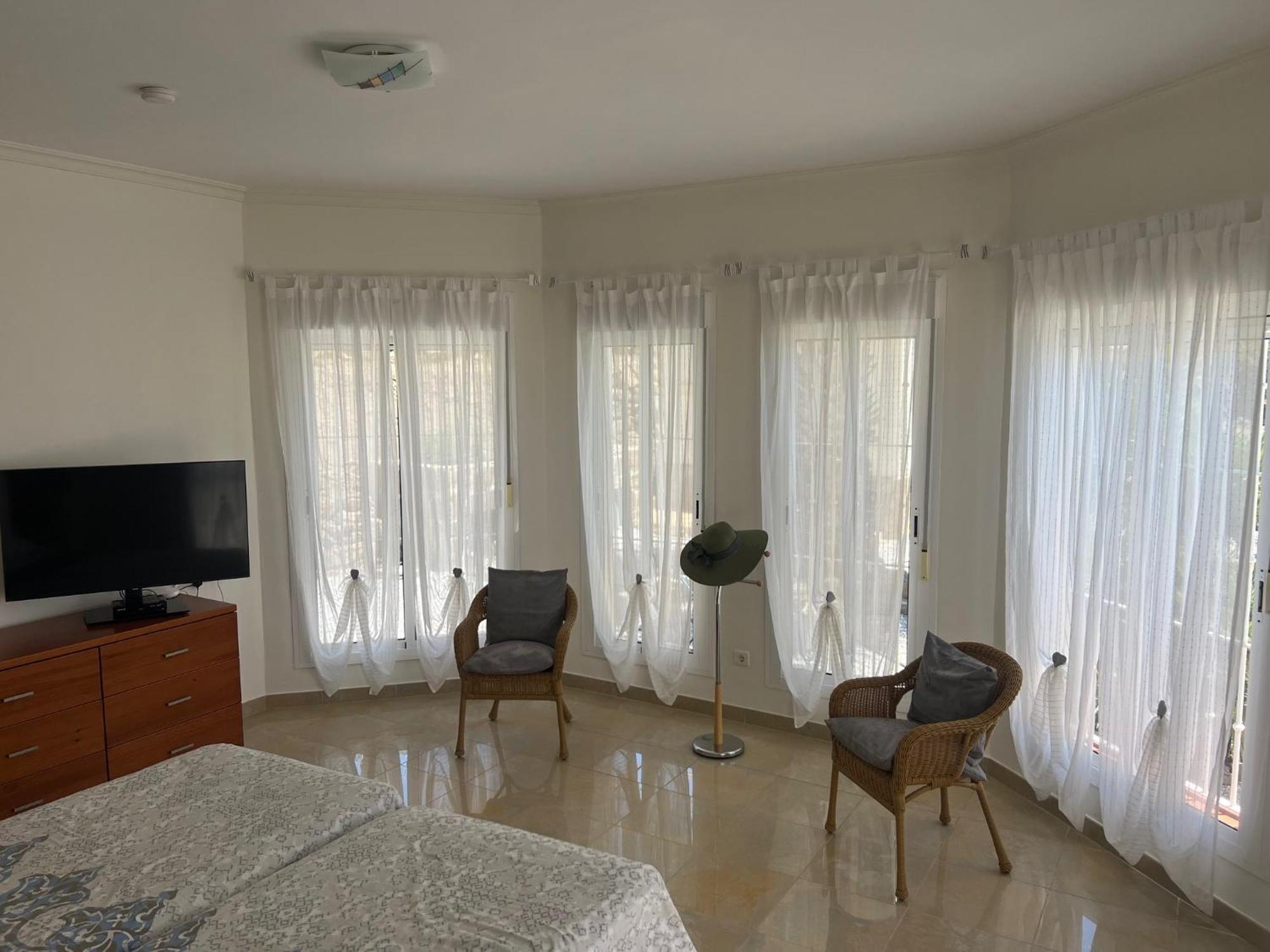 Villa Camakini With Heated Pool And Sea View 아레나스 외부 사진