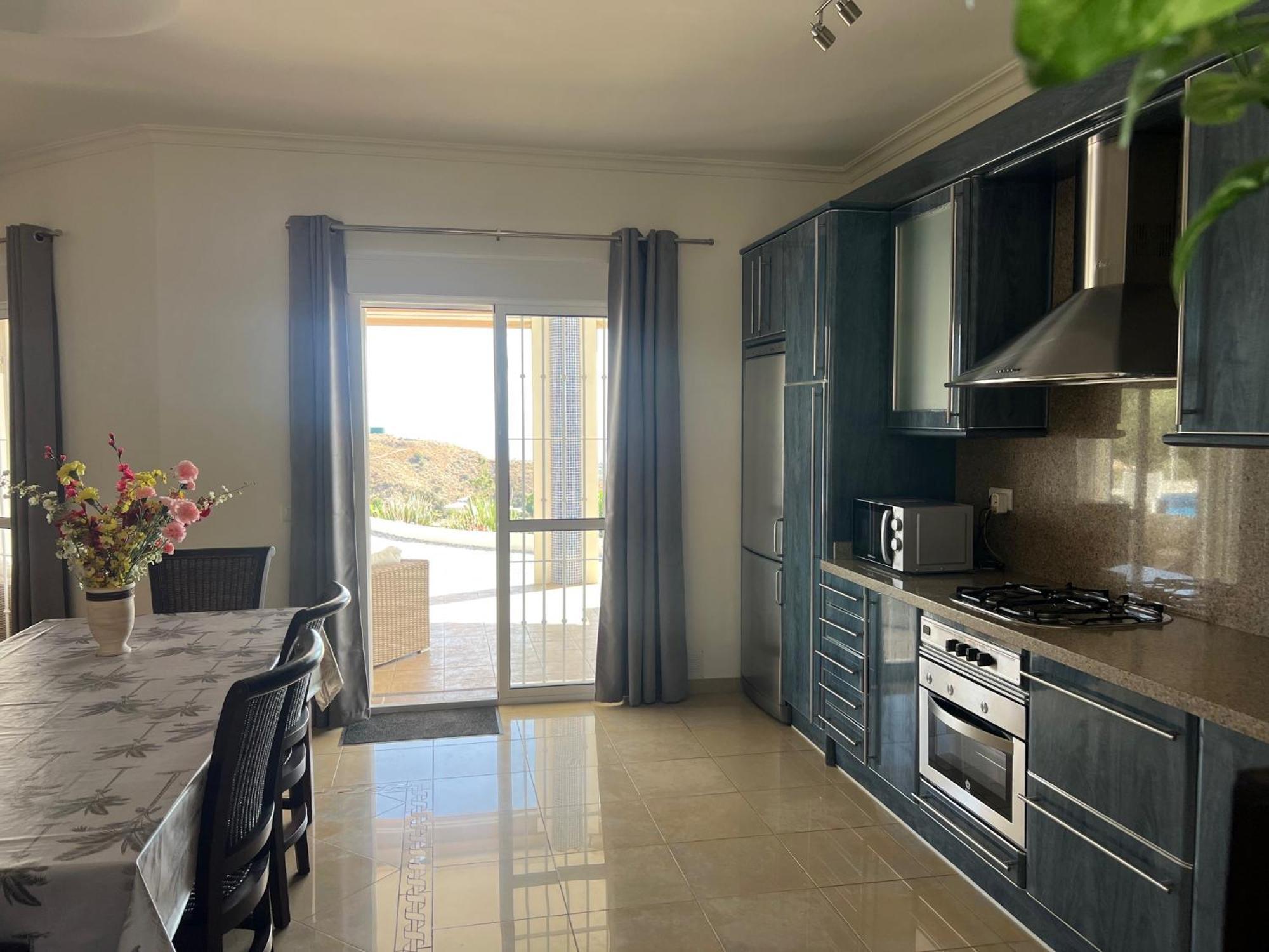 Villa Camakini With Heated Pool And Sea View 아레나스 외부 사진