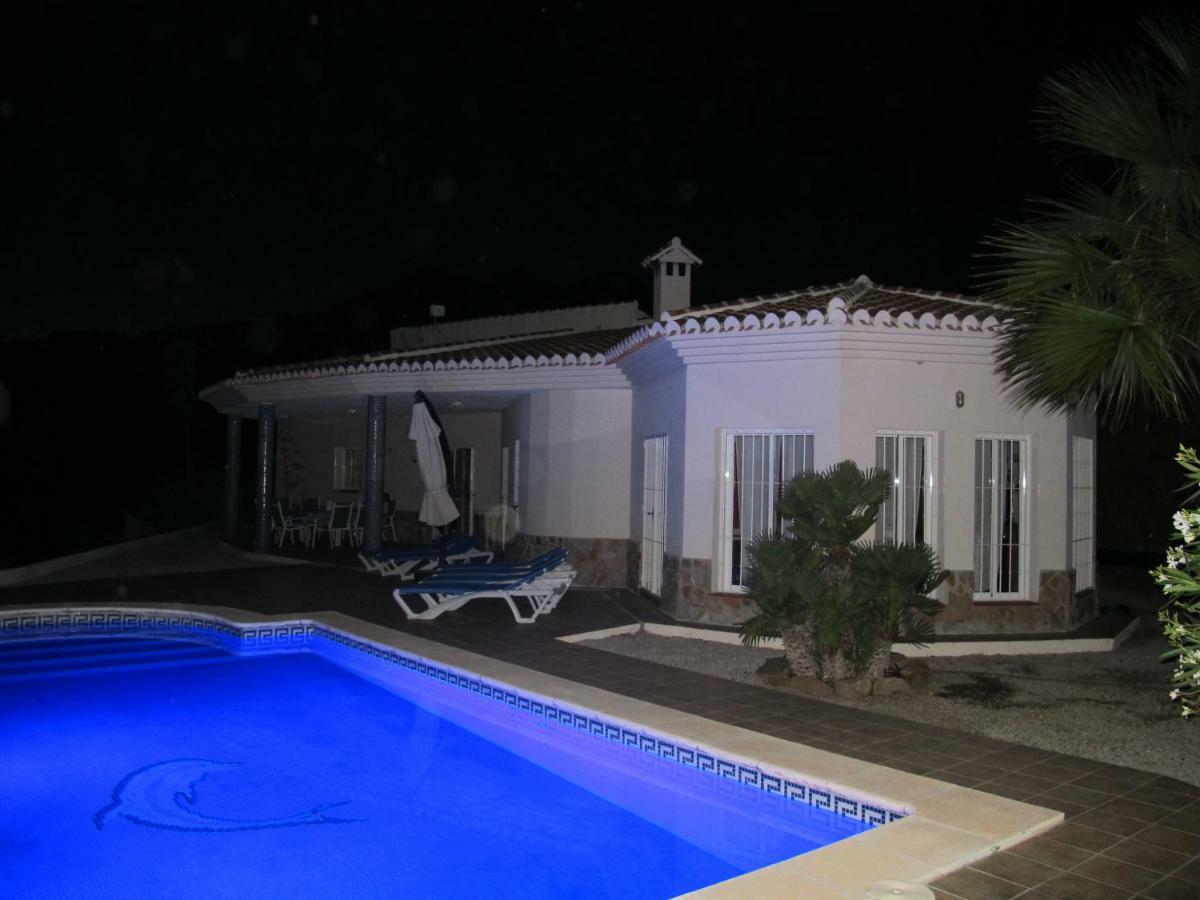 Villa Camakini With Heated Pool And Sea View 아레나스 외부 사진